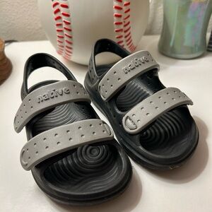 Native Kids' Black and Gray Sandals